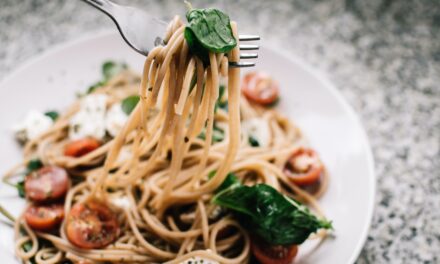 Zucchini Noodles With Pesto And Cherry Tomatoes