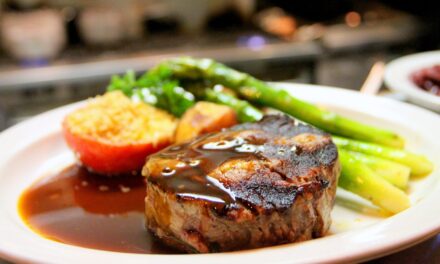 Grilled Steak With Chimichurri Sauce